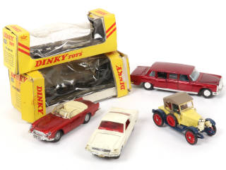 Lot 289 - DINKY TOYS (GB) (4)