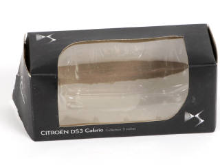 Lot 120 - DIVERS (16)