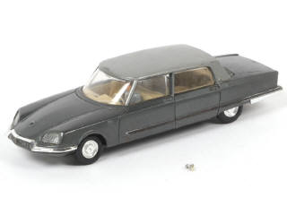 Lot 303 - DINKY TOYS (FRANCE) (1)