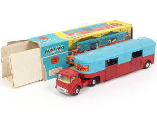 Lot 176 - CORGI TOYS (GB) (1)