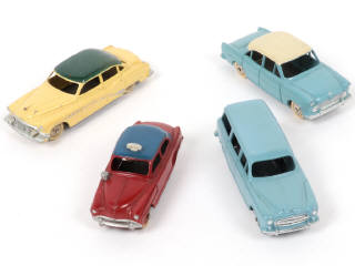 Lot 334 - DINKY TOYS (FRANCE) (4)