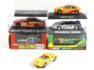 Lot 22 - SCALEXTRIC (FRANCE) (6)