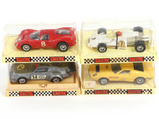 Lot 17 - SCALEXTRIC (FRANCE) (4)