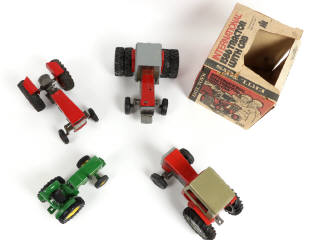 Lot 45 - ERTL (USA) (4)