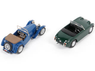 Lot 299 - K & R REPLICAS (GB) (2)