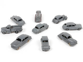 Lot 369 - DINKY TOYS (FRANCE) (9)