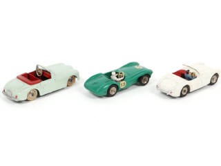 Lot 358 - DINKY TOYS (FRANCE) (3)
