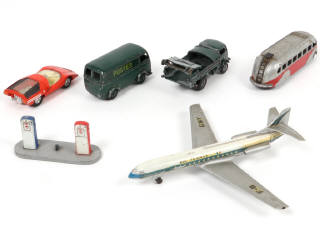 Lot 368 - DINKY TOYS (FRANCE) (6)