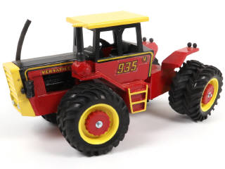 Lot 84 - ERTL (USA) (1)