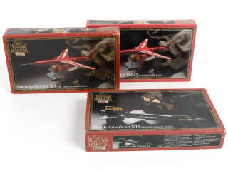 Lot 27 - REVELL (USA) (3)