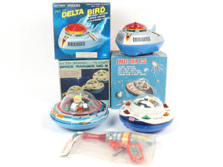 Lot 139 - DIVERS (JAPON) (4)