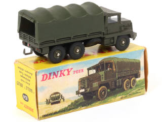 Lot 398 - DINKY TOYS (FRANCE) (1)