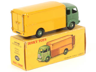 Lot 395 - DINKY TOYS (FRANCE) (1)