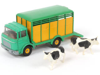 Lot 396 - DINKY TOYS (FRANCE) (1)