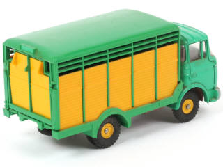 Lot 396 - DINKY TOYS (FRANCE) (1)