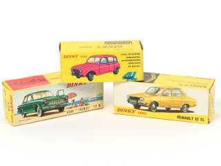 Lot 405 - DINKY TOYS (FRANCE) (3)
