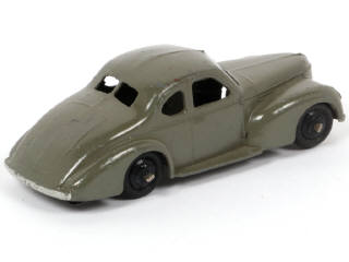 Lot 373 - DINKY TOYS (GB) (1)