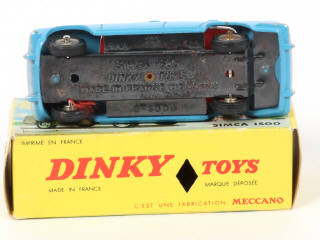 Lot 390 - DINKY TOYS (FRANCE) Série POCH (1)