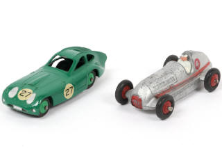 Lot 389 - DINKY TOYS (2)