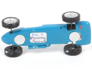 Lot 82 - DIVERS (1)