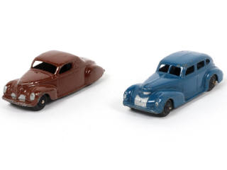 Lot 380 - DINKY TOYS (GB) (2)