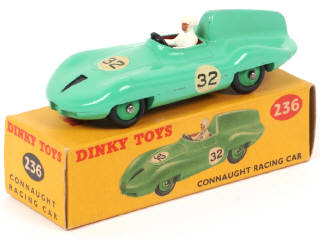 Lot 371 - DINKY TOYS (GB) (1)