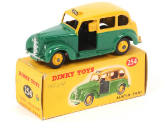 Lot 373 - DINKY TOYS (GB) (1)