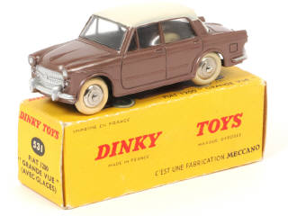 Lot 386 - DINKY TOYS (FRANCE) (1)