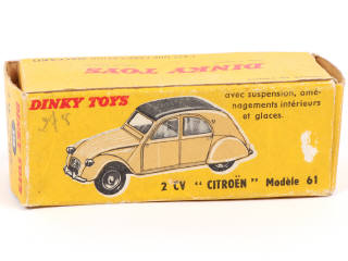 Lot 394 - DINKY TOYS (FRANCE) (1)