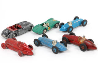 Lot 391 - DINKY TOYS (FRANCE) (6)