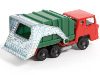 Lot 133 - MAJORETTE (FRANCE) (1)