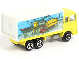 Lot 233 - MAJORETTE (FRANCE) (1)