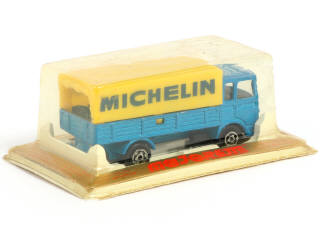 Lot 238 - MAJORETTE (FRANCE) (1)