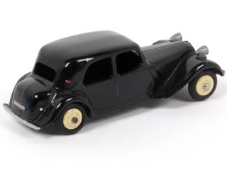 Lot 317 - DINKY TOYS (FRANCE) (1)