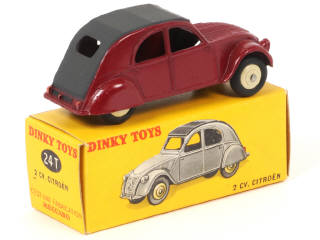 Lot 329 - DINKY TOYS (FRANCE) (1)