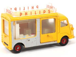 Lot 321 - DINKY TOYS (FRANCE) (1)