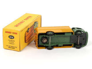 Lot 345 - DINKY TOYS (FRANCE) (1)