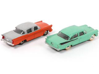 Lot 307 - DINKY TOYS (GB) (2)