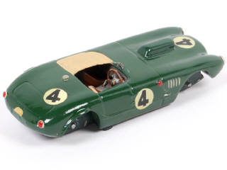 Lot 200 - MIKANSUE (GB) (1)