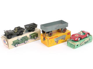 Lot 46 - DIVERS (3)