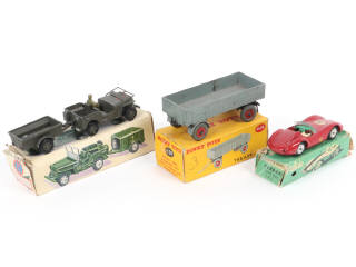 Lot 46 - DIVERS (3)