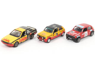 Lot 48 - DIVERS (3)
