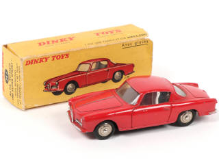 Lot 447 - DINKY TOYS (FRANCE) (19)