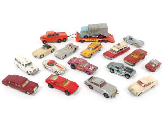 Lot 87 - DIVERS (GB) (18)