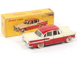 Lot 396 - DINKY TOYS (FRANCE) (1)