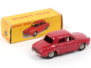 Lot 395 - DINKY TOYS (FRANCE) (1)