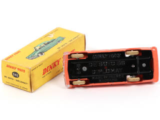 Lot 405 - DINKY TOYS (FRANCE) (1)