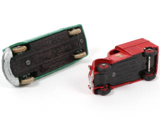 Lot 427 - DINKY TOYS (FRANCE) (2)