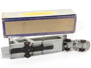 Lot 419 - DINKY TOYS (FRANCE) (1)