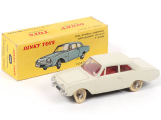Lot 407 - DINKY TOYS (FRANCE) (1)